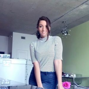 Meet your Posher, Emma